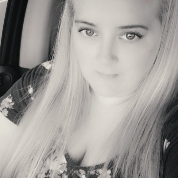 Meet your Posher, Kellie - Picture 1 of 1